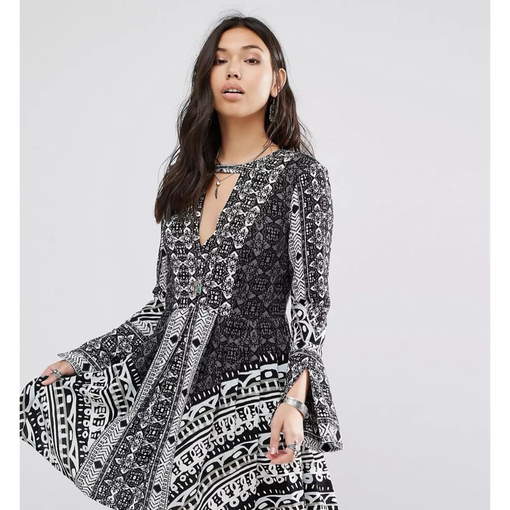 Free People Tegan Border Printed Mini Dress with Pockets in Black Combo Size 4
